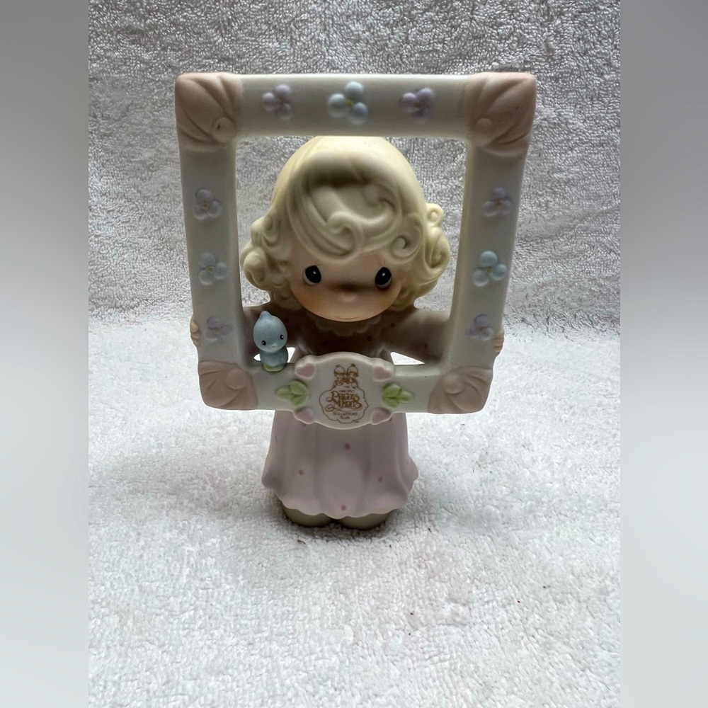 Precious Moments -Your as pretty as a picture enesco